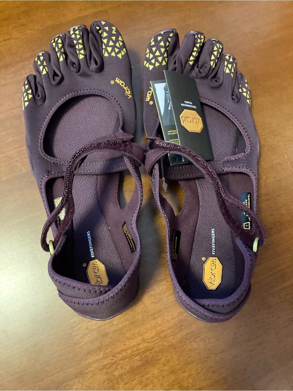 Women's Five-Toe Strap Sandals in Plum with Yellow Accents us6/eu37